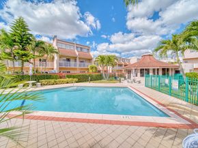 840 SW 105th Ave 318, Miami FL 33174