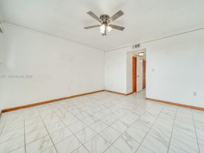 840 SW 105th Ave 318, Miami FL 33174