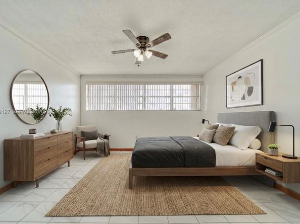 840 SW 105th Ave 318, Miami FL 33174