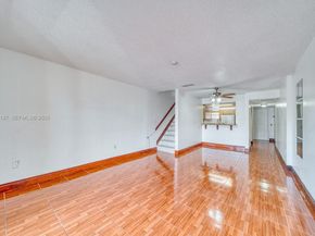 840 SW 105th Ave 318, Miami FL 33174