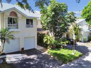 2062 E Discovery Cir E, Deerfield Beach FL 33442