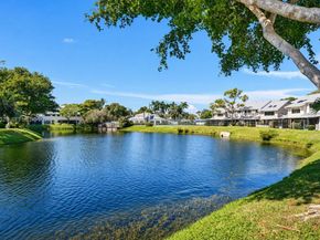 2062 E Discovery Cir E, Deerfield Beach FL 33442