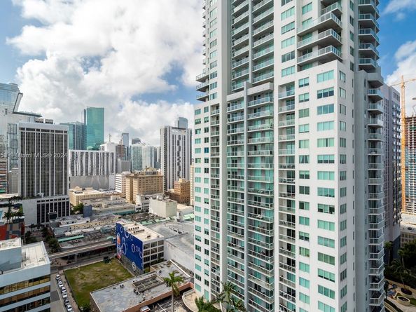 244 Biscayne Blvd 2203, Miami FL 33132