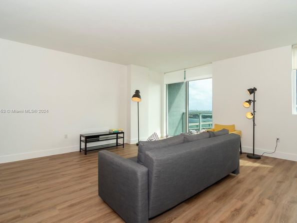 244 Biscayne Blvd 2203, Miami FL 33132