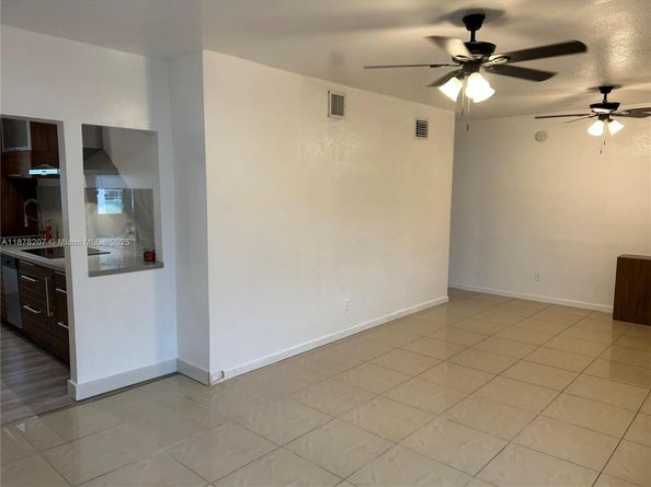 7845 NE Bayshore Ct 20, Miami FL 33138