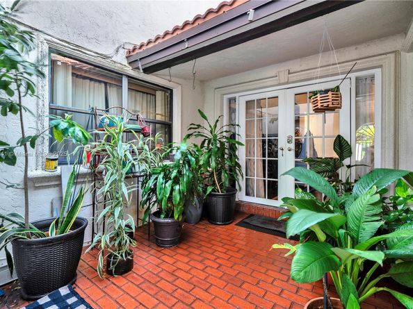 10720 SW 117th Ct, Miami FL 33186