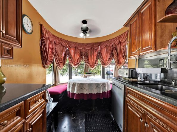 10720 SW 117th Ct, Miami FL 33186