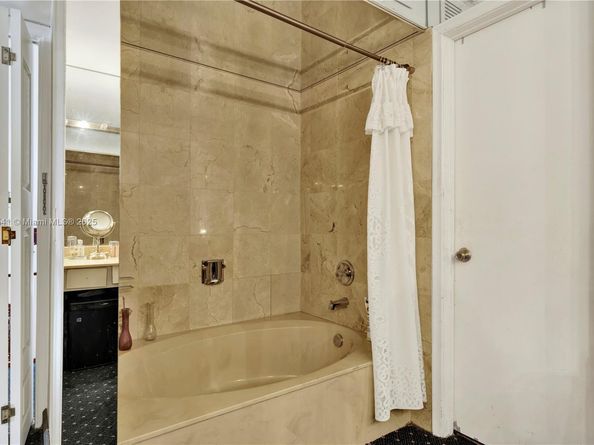 10720 SW 117th Ct, Miami FL 33186