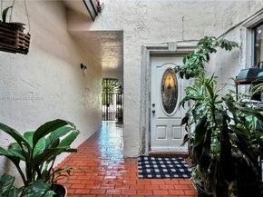 10720 SW 117th Ct, Miami FL 33186