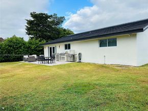 12920 SW 119th St, Miami FL 33186