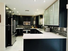 12920 SW 119th St, Miami FL 33186