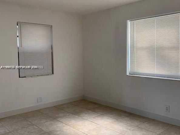 3050 NW 8th Pl, Fort Lauderdale FL 33311