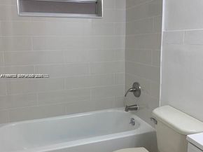 3050 NW 8th Pl, Fort Lauderdale FL 33311
