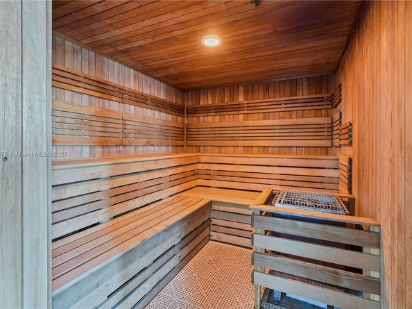 1800 N Bayshore Dr 4106, Miami FL 33132