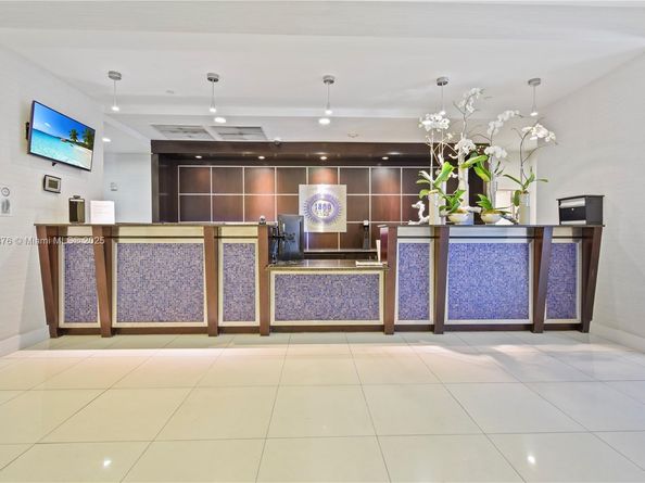 1800 N Bayshore Dr 4106, Miami FL 33132