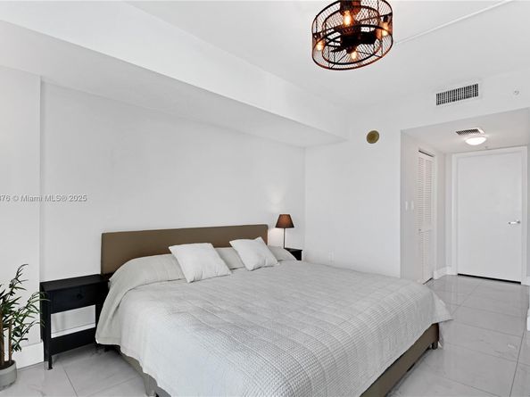 1800 N Bayshore Dr 4106, Miami FL 33132