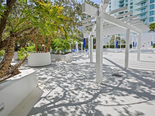 1800 N Bayshore Dr 4106, Miami FL 33132