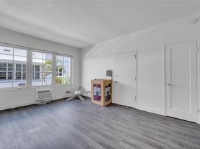 1124 Pennsylvania Ave, Miami Beach FL 33139