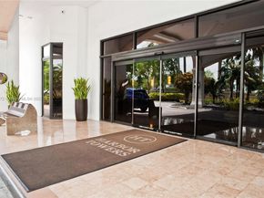 3600 Yacht Club Dr 402, Aventura FL 33180