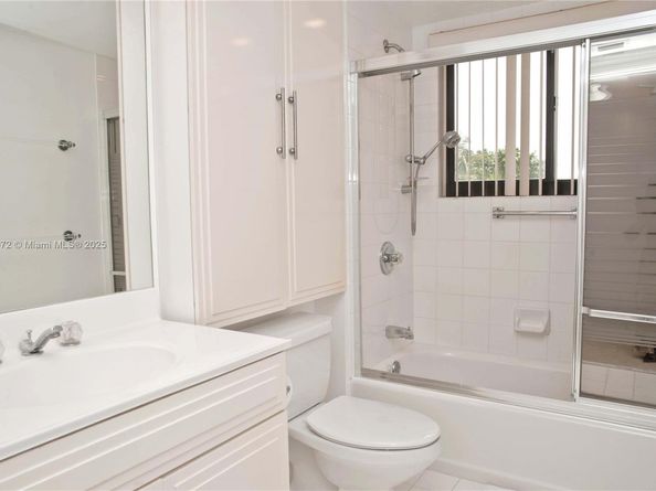 3600 Yacht Club Dr 402, Aventura FL 33180