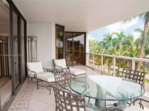 3600 Yacht Club Dr 402, Aventura FL 33180