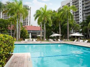 3600 Yacht Club Dr 402, Aventura FL 33180