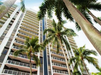 3600 Yacht Club Dr