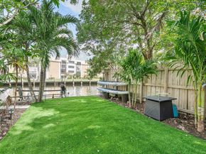 2837 NE 17th Ave, Wilton Manors FL 33334