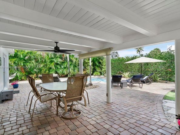 2837 NE 17th Ave, Wilton Manors FL 33334
