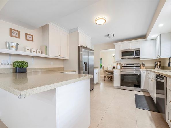 11441 SW 33rd Ln, Miami FL 33165