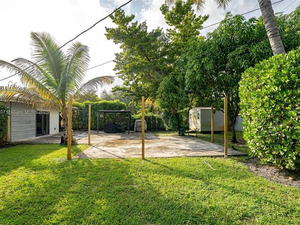 511 NE 134th St, North Miami FL 33161