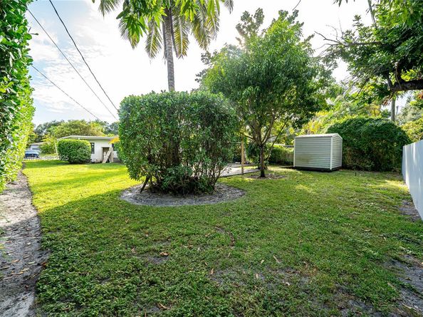 511 NE 134th St, North Miami FL 33161