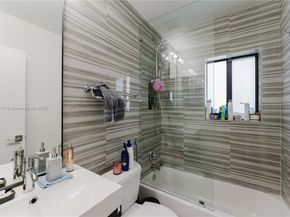 511 NE 134th St, North Miami FL 33161