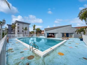 6300 SW 138th Ct 205, Miami FL 33183