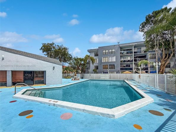 6300 SW 138th Ct 205, Miami FL 33183