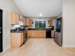 2751 SW 137th Ter, Davie FL 33330