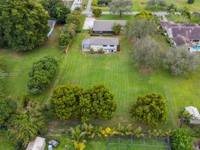 2751 SW 137th Ter, Davie FL 33330