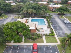 2971 SW 11th Pl, Deerfield Beach FL 33442