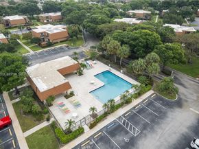 2971 SW 11th Pl, Deerfield Beach FL 33442