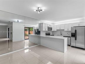 2971 SW 11th Pl, Deerfield Beach FL 33442