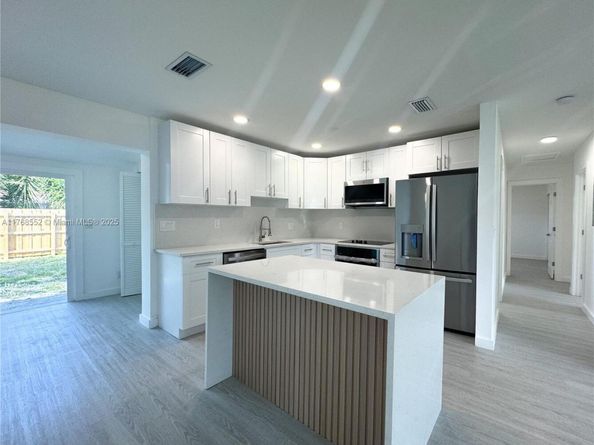 3721 Riverland Rd, Fort Lauderdale FL 33312