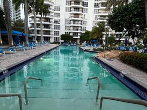 3600 NE Mystic Pointe Dr 1010, Aventura FL 33180