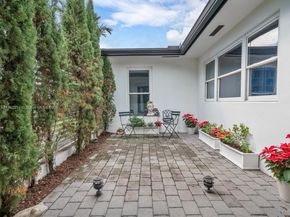 11407 N Bayshore Dr, North Miami FL 33181