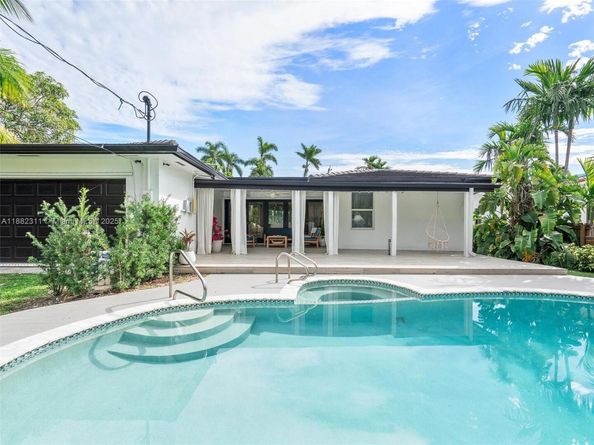 11407 N Bayshore Dr, North Miami FL 33181