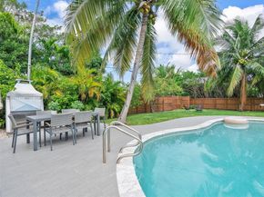 11407 N Bayshore Dr, North Miami FL 33181