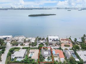 11407 N Bayshore Dr, North Miami FL 33181
