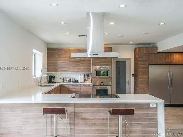 1001 Fairway Dr, Miami Beach FL 33141