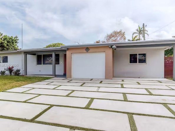500 NW 30th St, Wilton Manors FL 33311