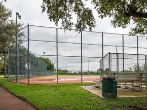 15651 NW 14th Ct, Pembroke Pines FL 33028