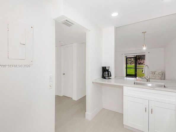 10434 Sunrise Lakes Blvd 109, Sunrise FL 33322